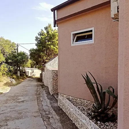 Apartment Vedrana *