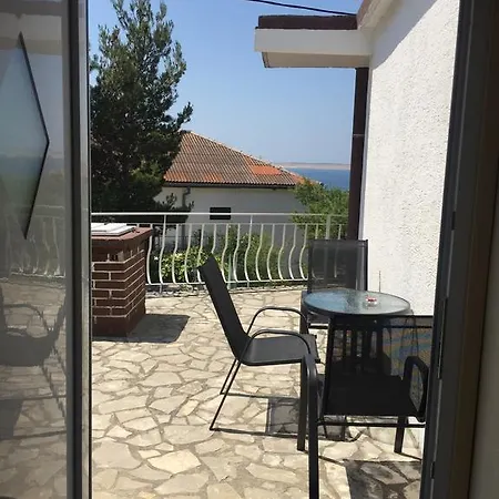 Vedrana Apartment *